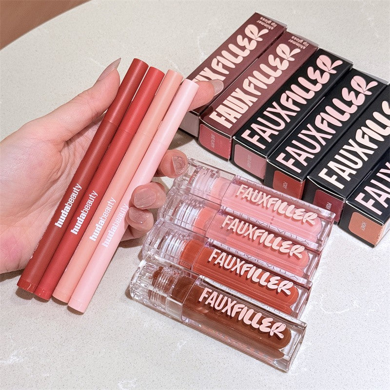 Huda Beauty Lápis Contorno Labial Matte – Longa Duração e Alta Pigmentação