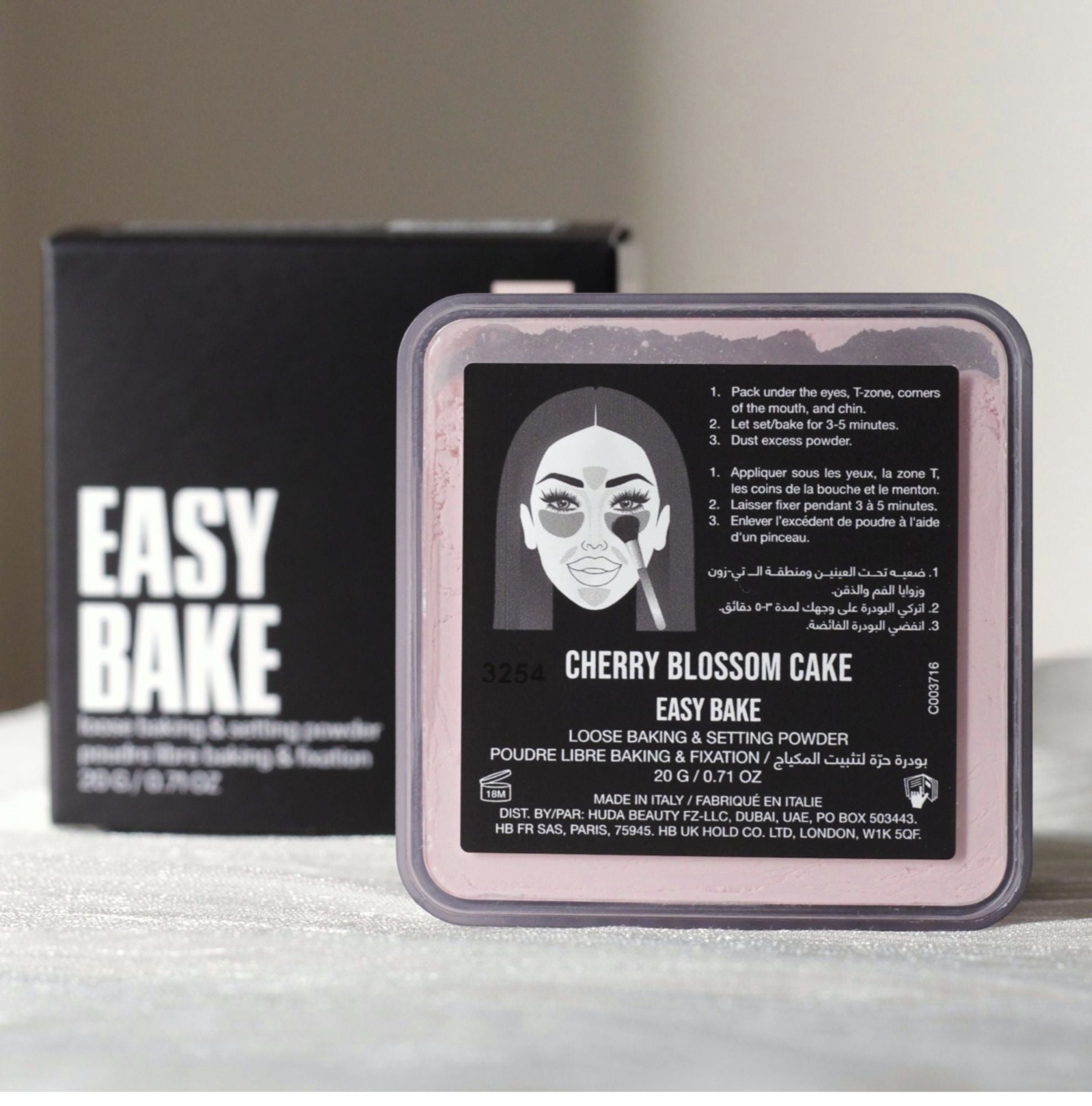 Huda Beauty Pó Solto Fixador – Controle de Oleosidade e Longa Duração