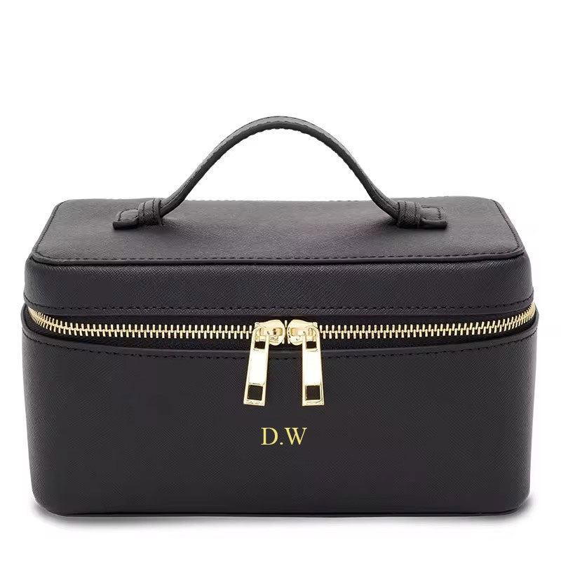 Necessaire Personalizada Feminina em Couro Saffiano – Estojo de Viagem com Zíper