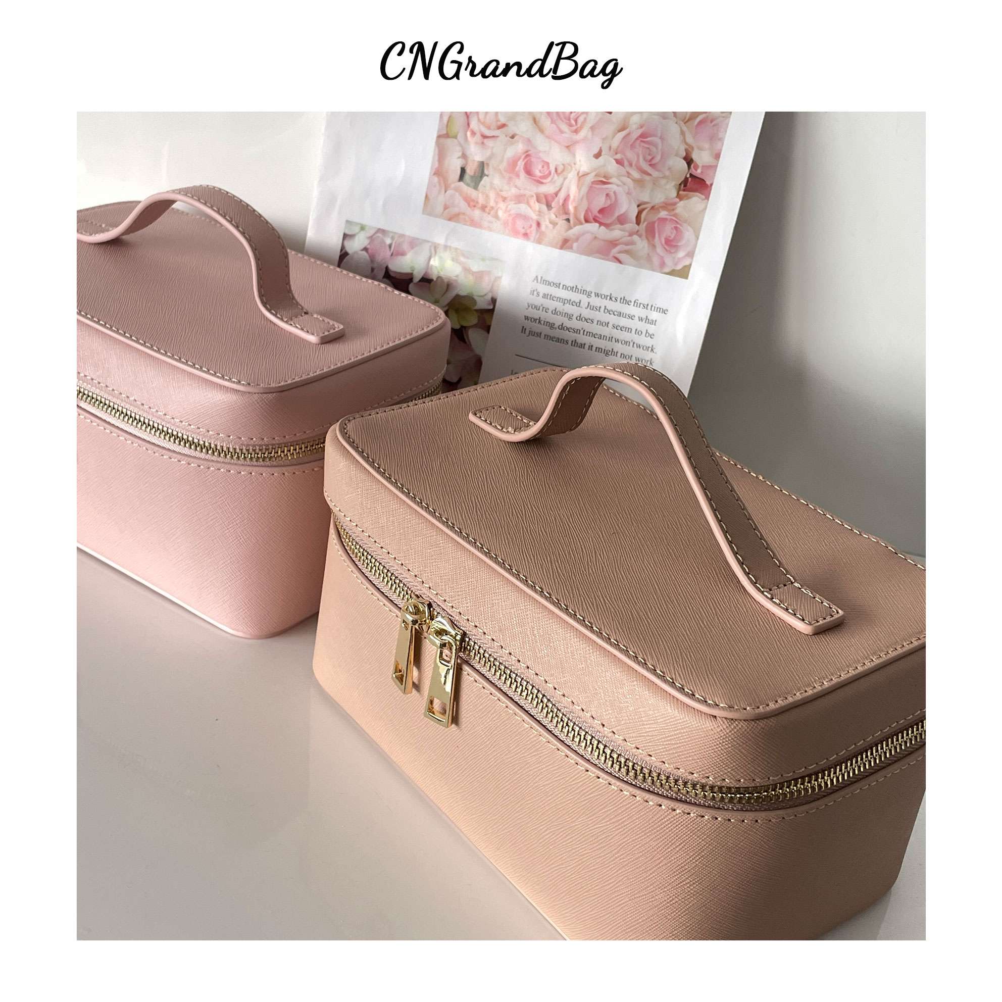 Necessaire Personalizada Feminina em Couro Saffiano – Estojo de Viagem com Zíper