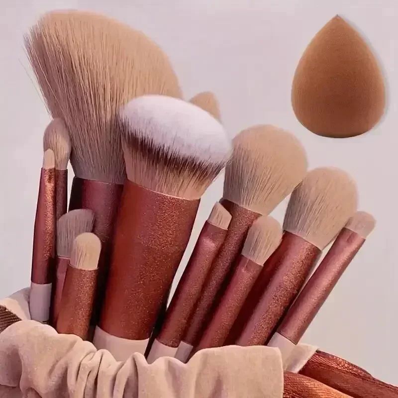 Kit Profissional de Pincéis de Maquiagem com Esponja e Necessaire – 13 a 16 Peças