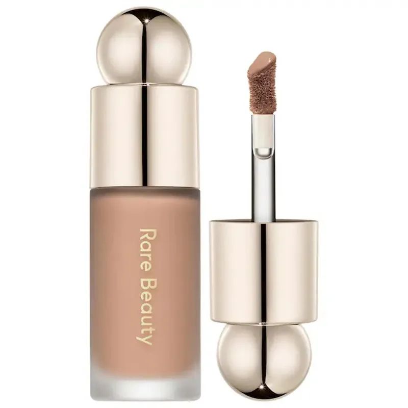 Bronzer e Iluminador em Bastão Rare Beauty – Contorno Facial com Efeito Glow