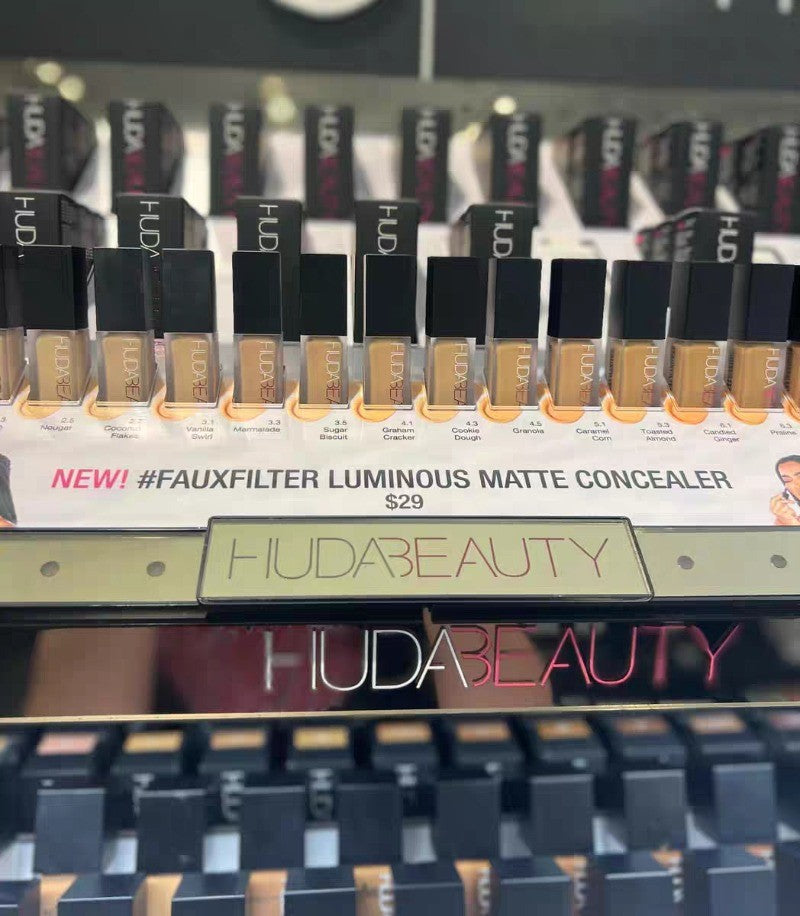 Corretivo Facial Huda Beauty – Cobertura para Olheiras, Sardas e Imperfeições