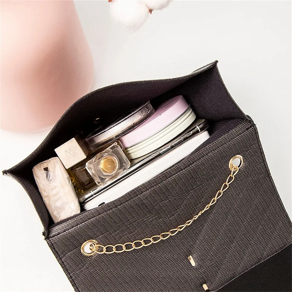 Bolsa Tiracolo Feminina com Corrente e Borla – Mini Crossbody Elegante